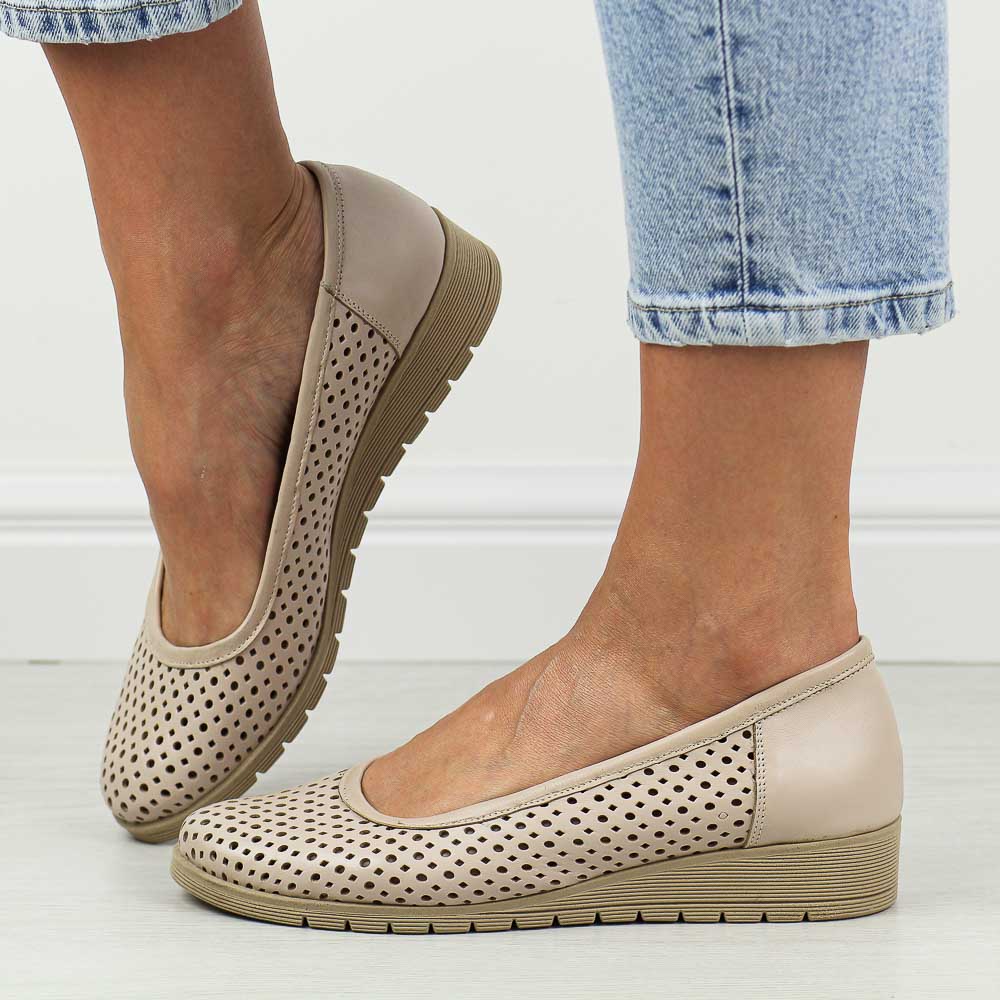 Beżowe Polskie baleriny damskie Deoni L23