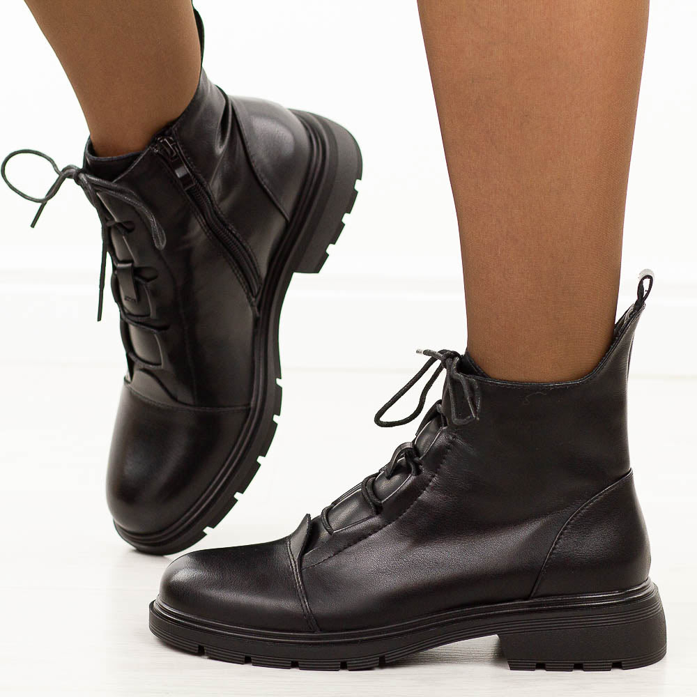 Czarne skórzane botki damskie M.Daszyński 2501-11