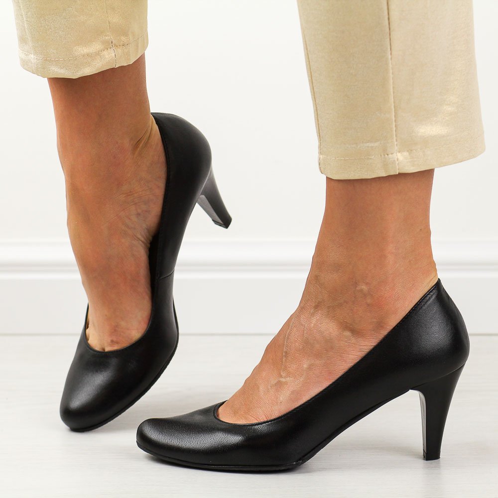 Czarne Polskie czółenka damskie Gregors 465