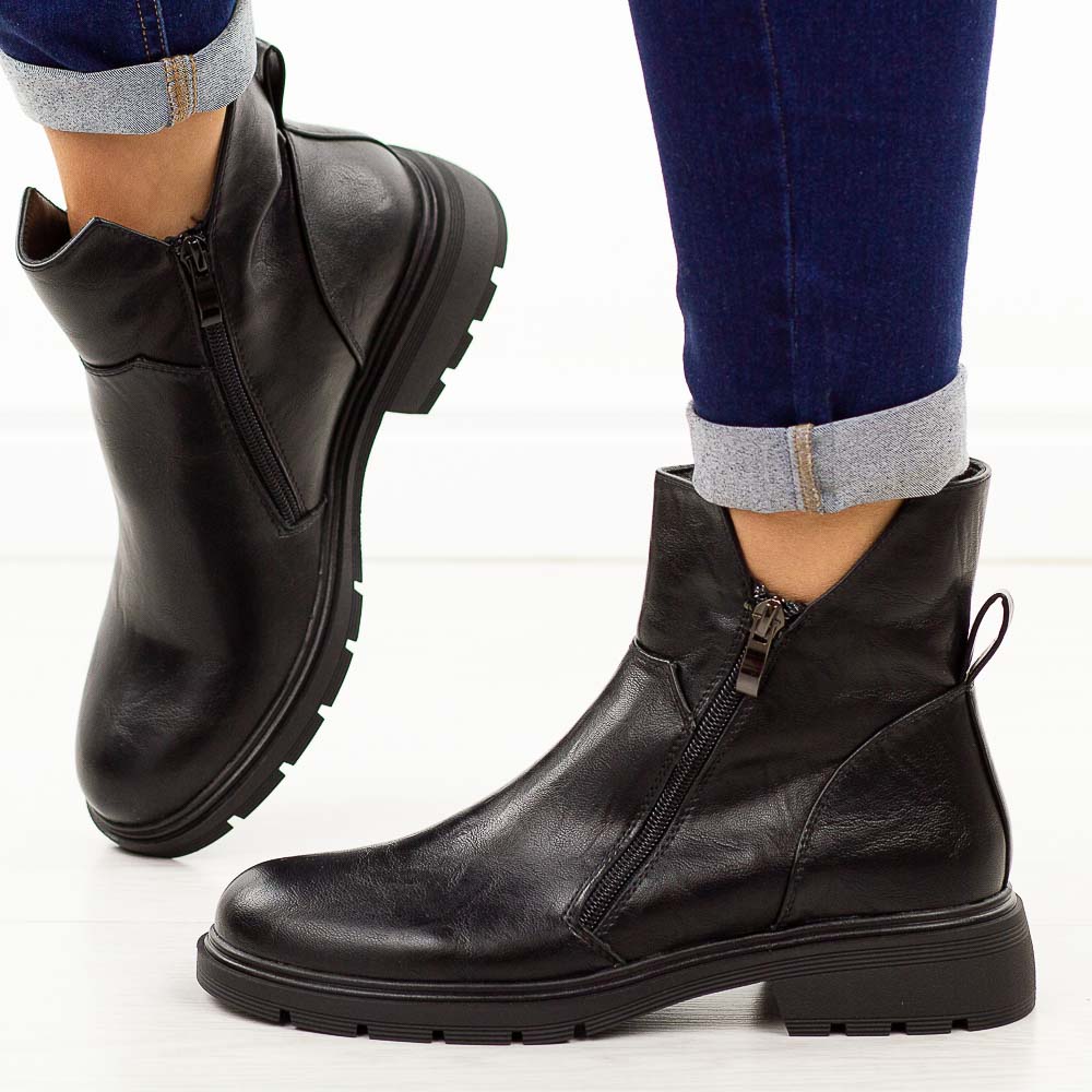 Czarne botki damskie M.Daszyński 2501-5