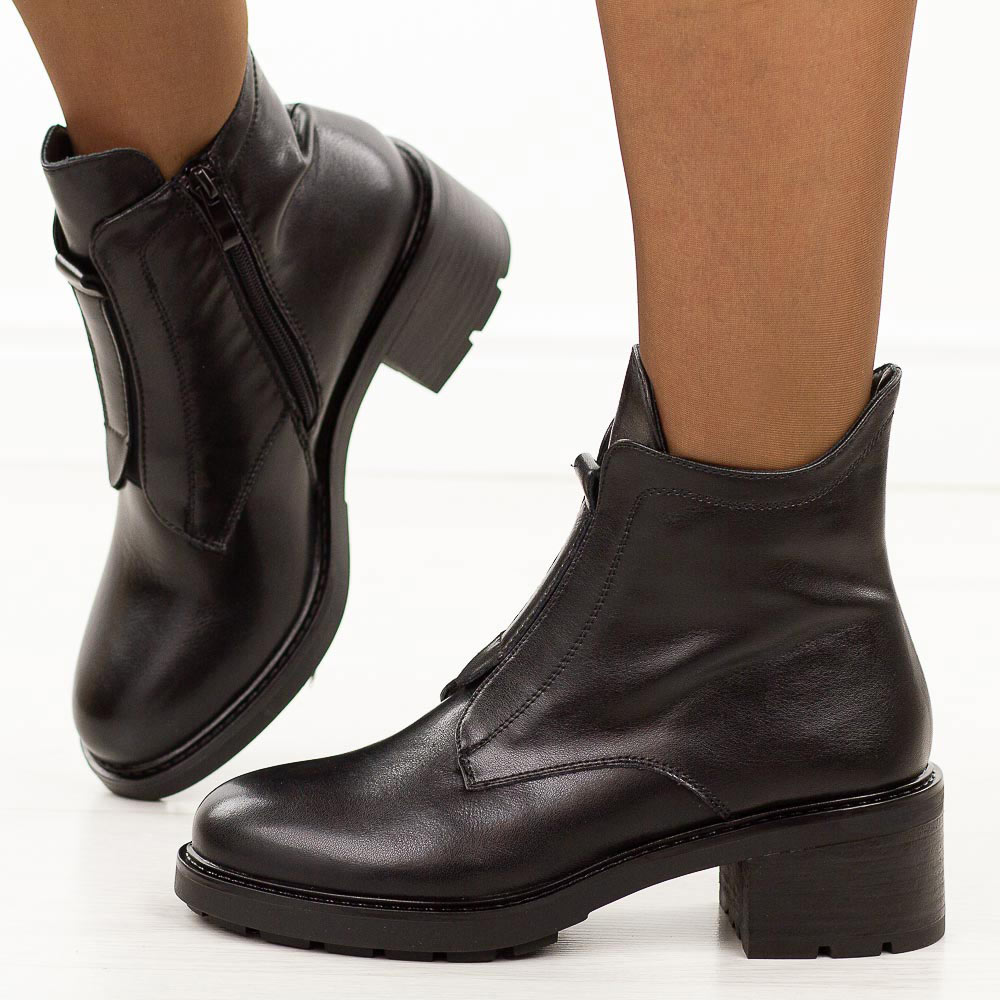 Czarne skórzane botki damskie M.Daszyński 24172-6