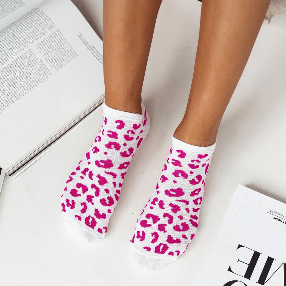 Białe stopki damskie w panterkę 769