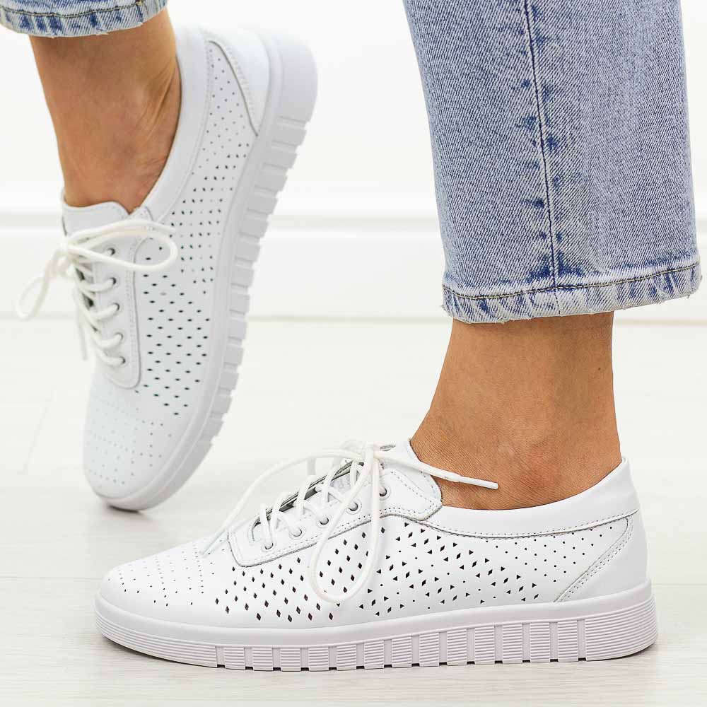 Białe ażurowe skórzane półbuty damskie American Club Rl155