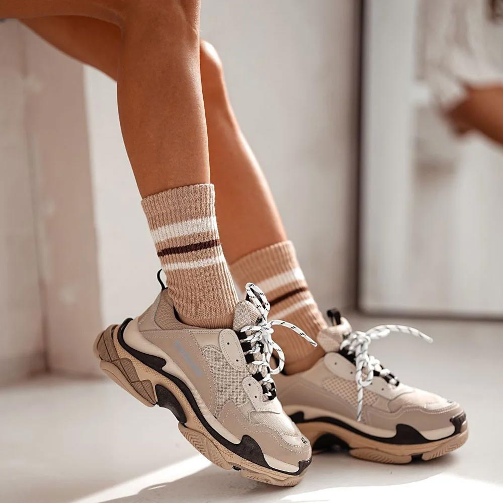 Beżowe skarpetki damskie prążek 792