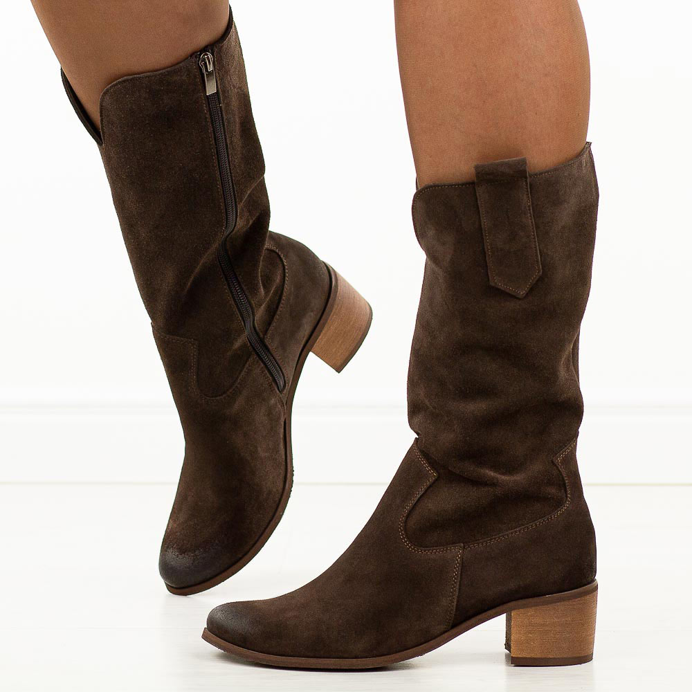 Czekoladowe skórzane Polskie kozaki damskie Deoni D407