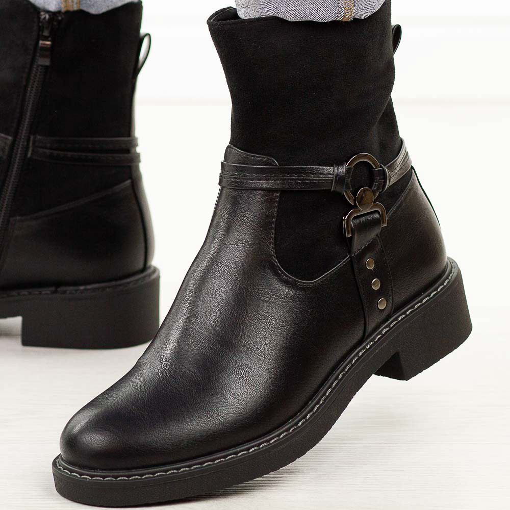 Czarne płaskie botki damskie M.Daszyński Sa252-12