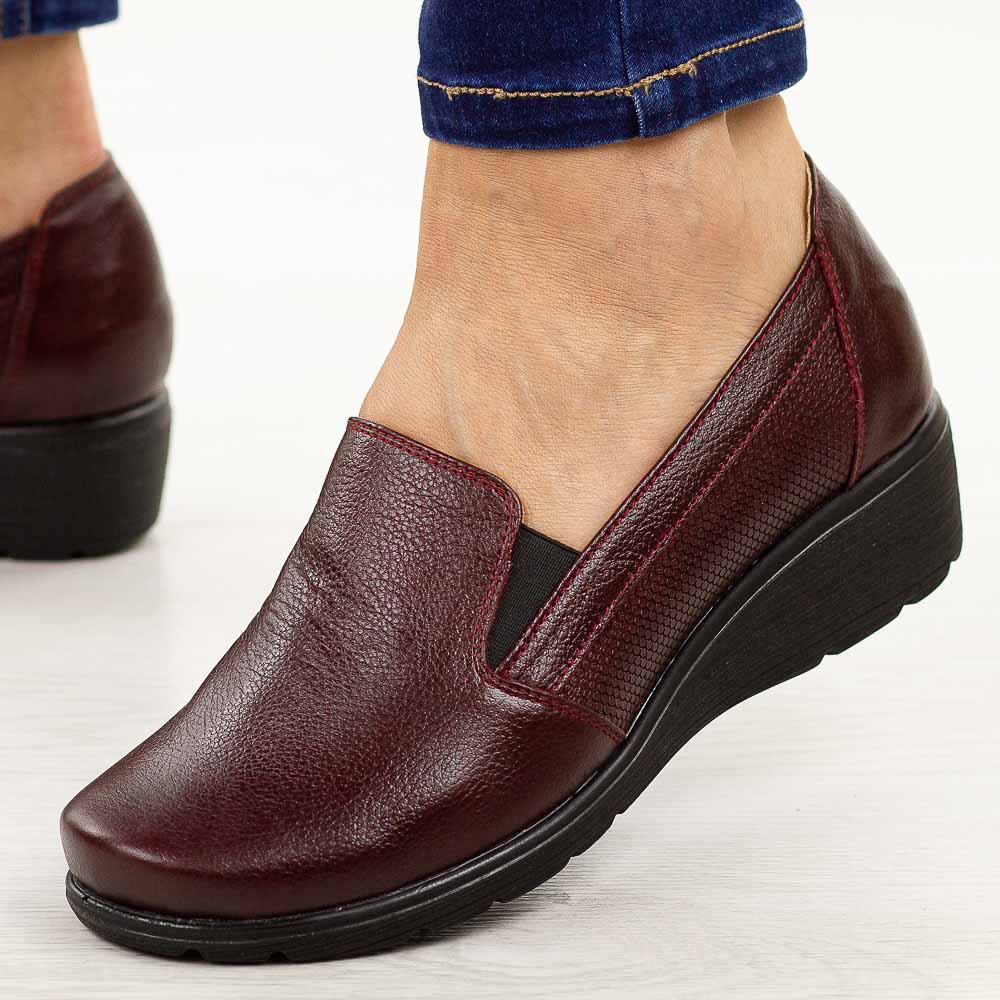 Bordowe skórzane Polskie półbuty damskie na koturnie Deoni D540a