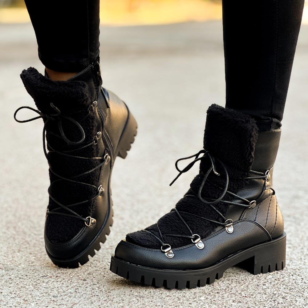 Czarne botki damskie na traperze Jezzi 1813-40