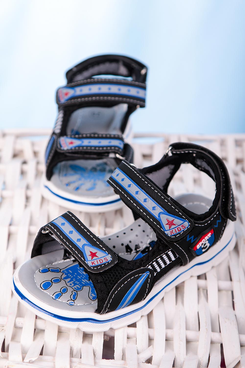 Czarne sandały na rzepy casu yf-02c