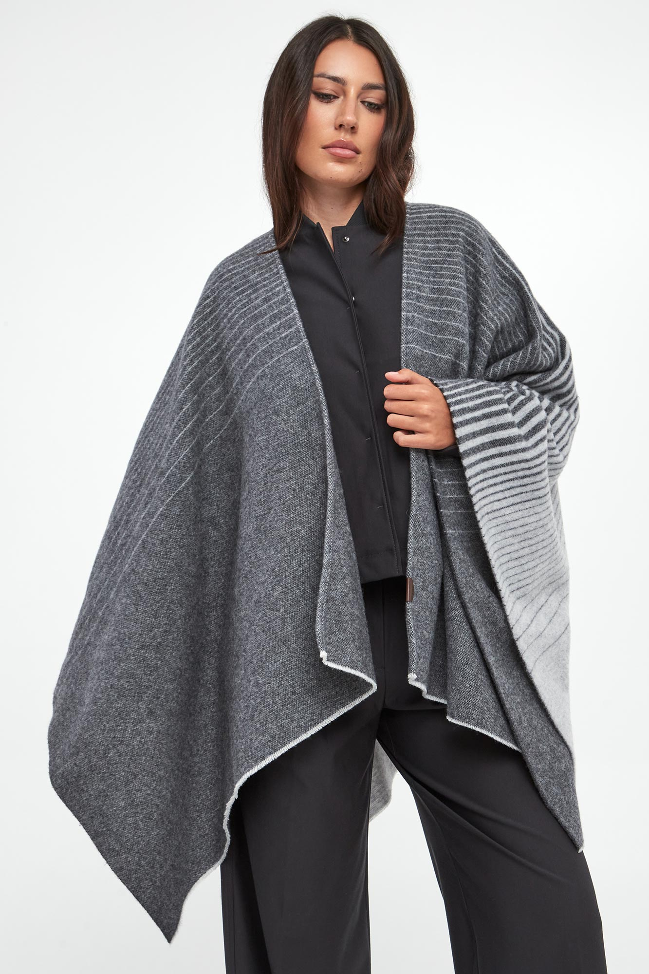 Ponczo damskie wełniane Brenta MM