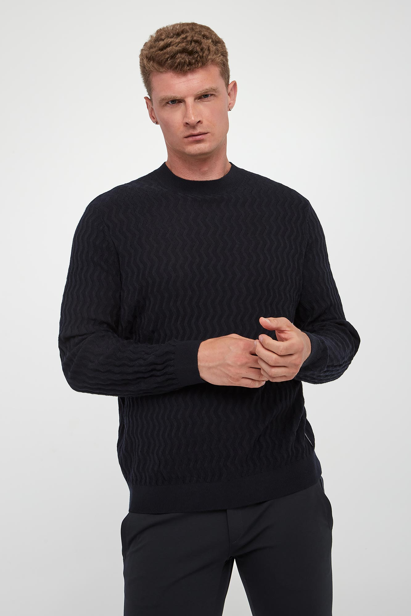 Sweter męski z wełny dziewiczej ARMANI EXCHANGE