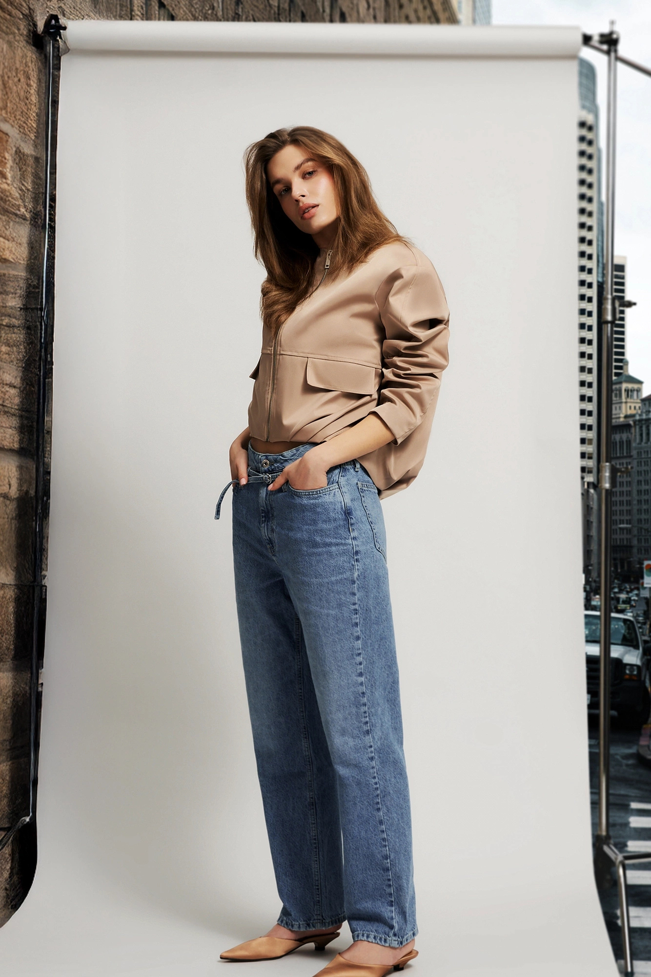 Szerokie jeansy z paskiem niebieskie