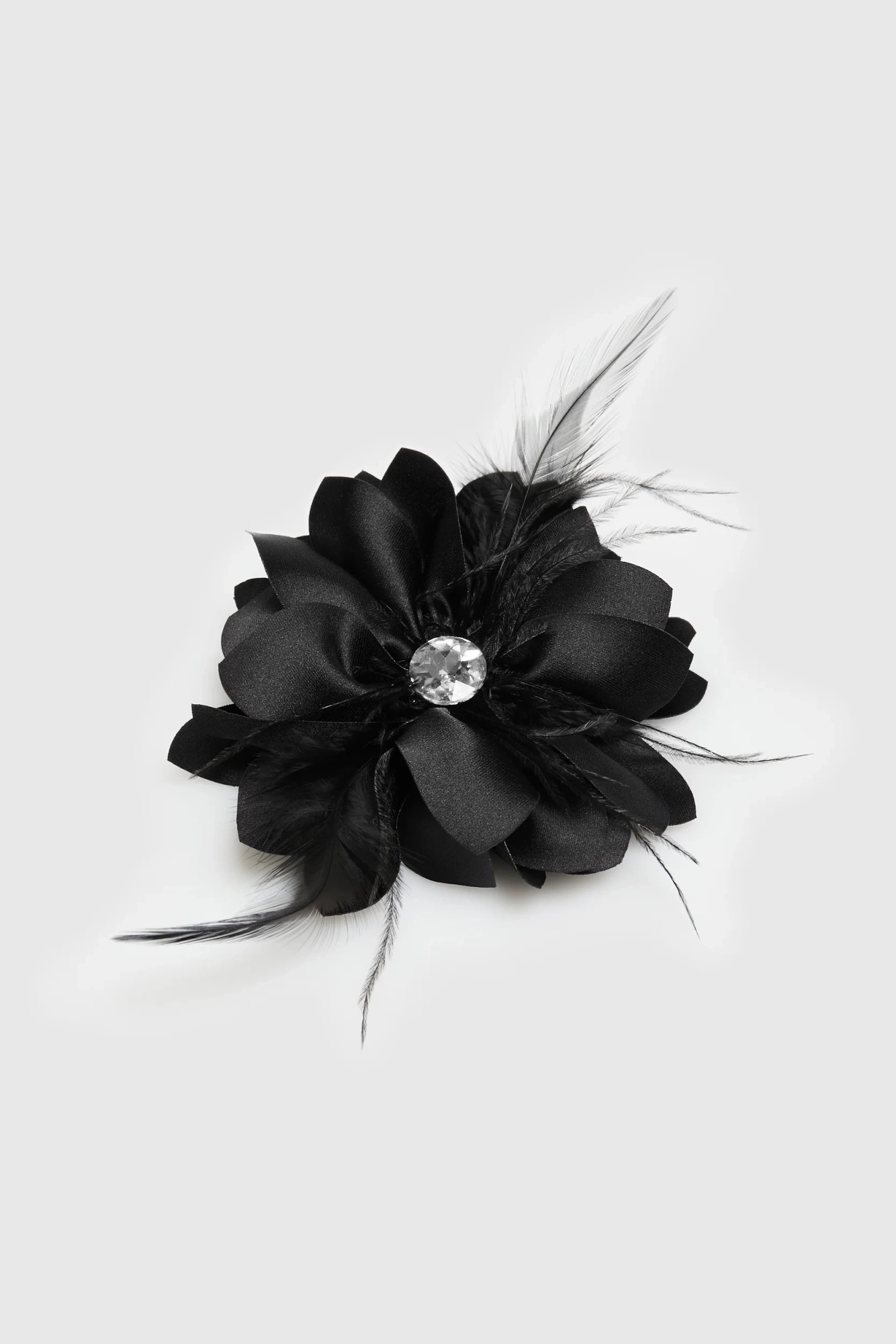 Broszka z tkaninowym kwiatem czarna