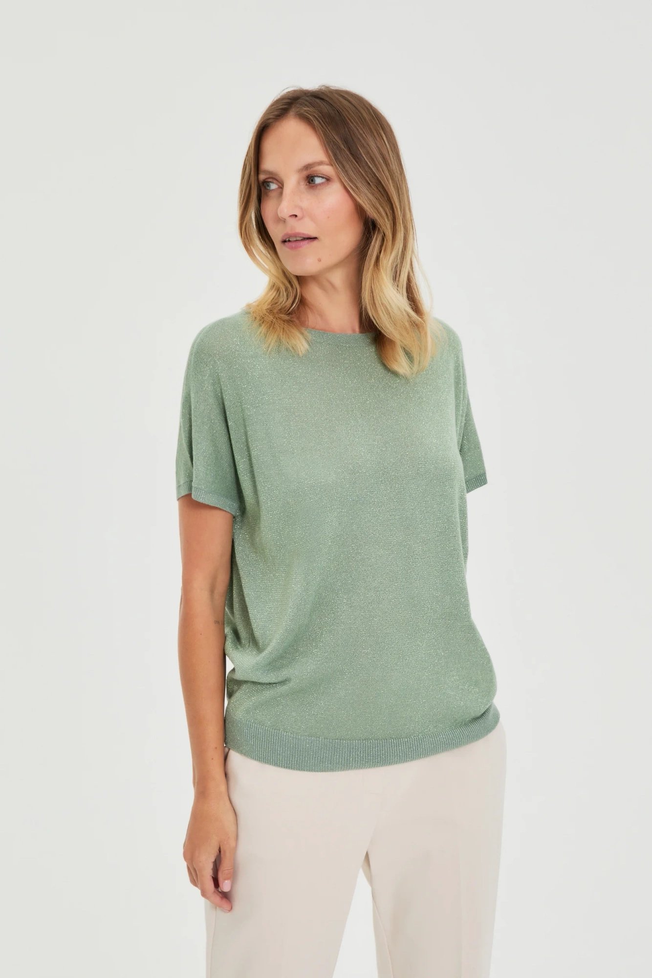 Wiskozowy sweter oliwkowy