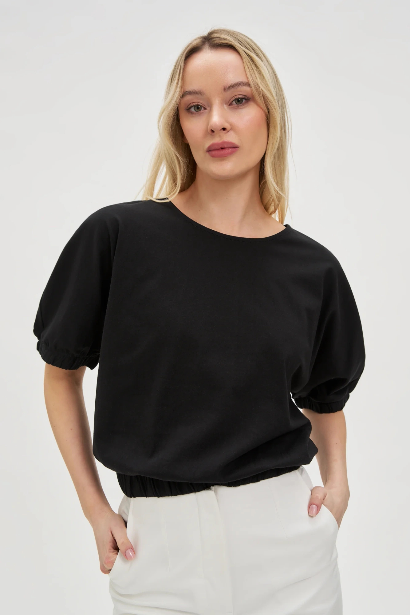 Bluzka z krótkimi rękawami czarna