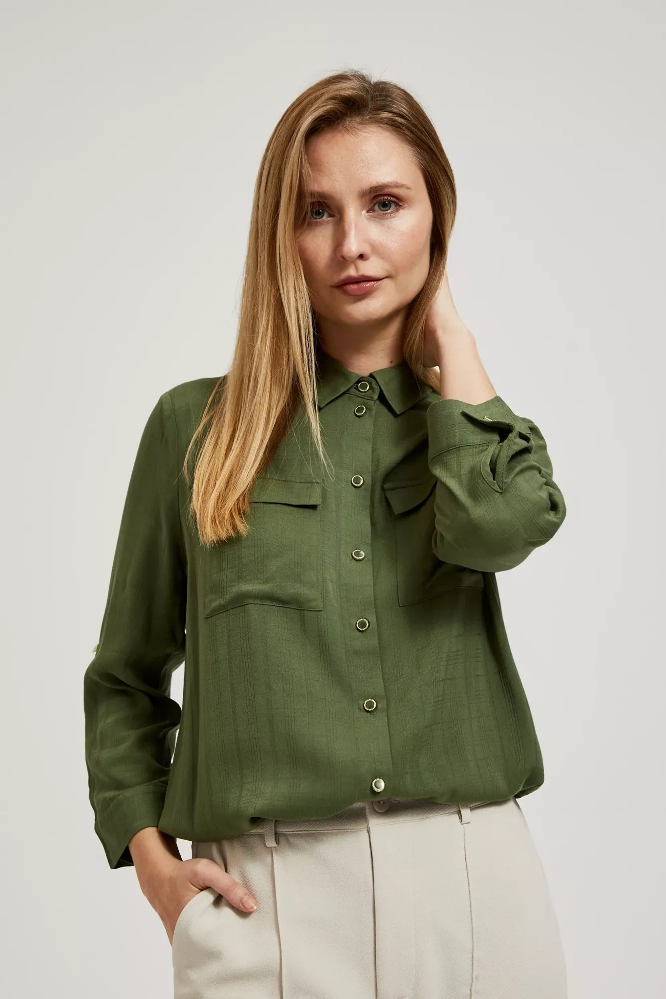 Koszula z kieszeniami i długimi rękawami khaki