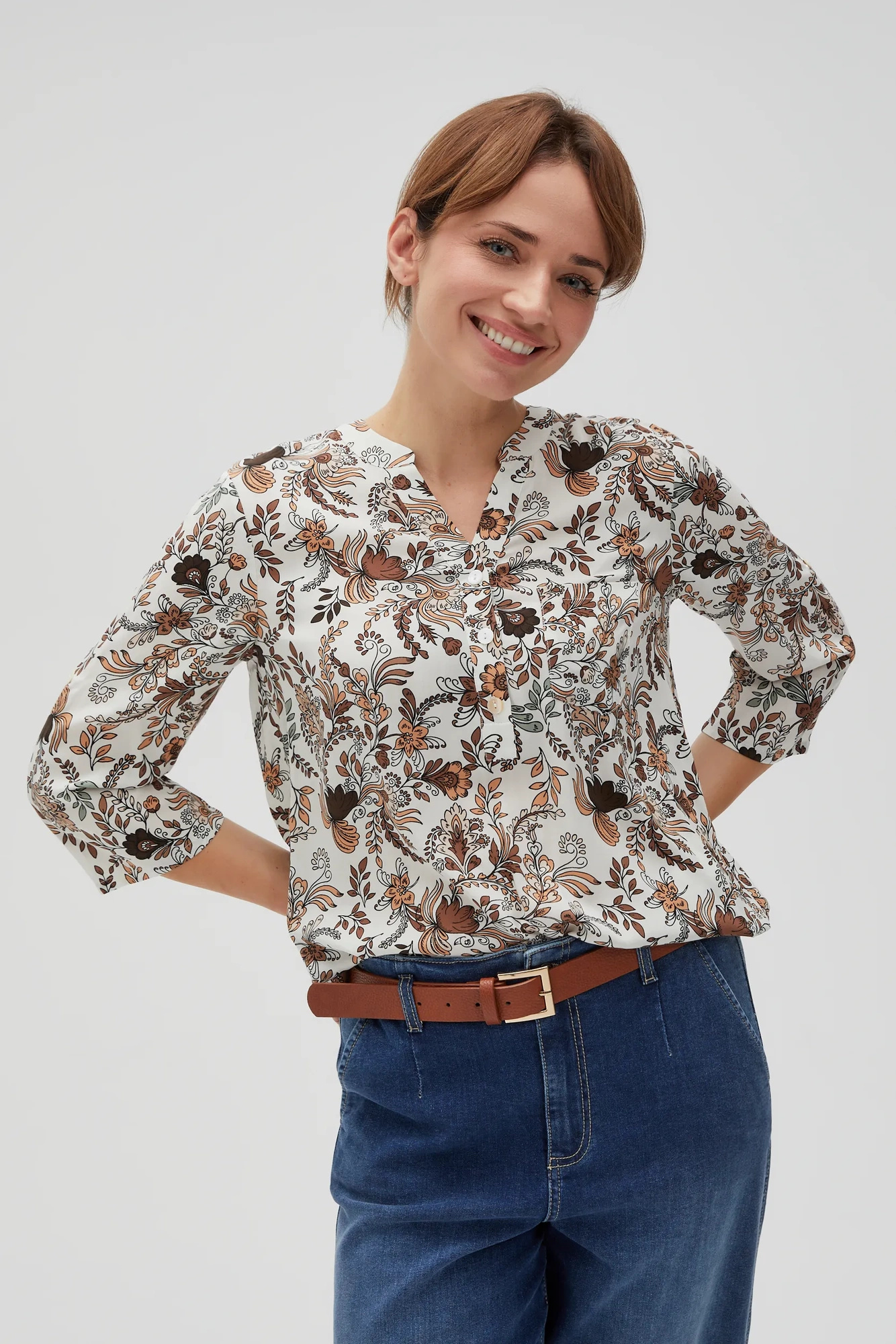 Wiskozowa koszula z kwiatowym wzorem beżowa