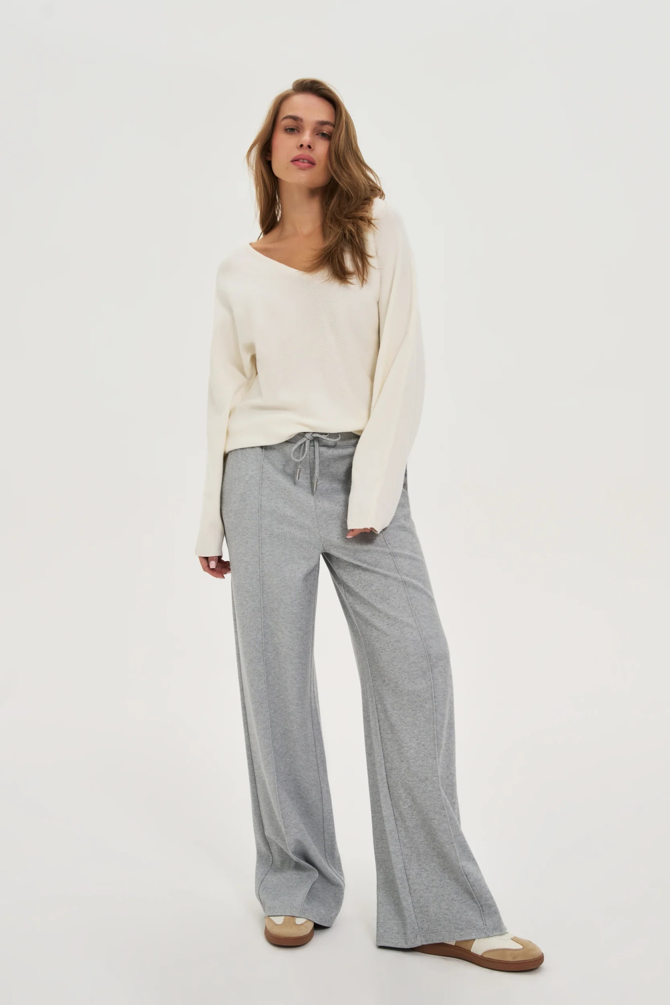 Spodnie z szerokimi nogawkami szare