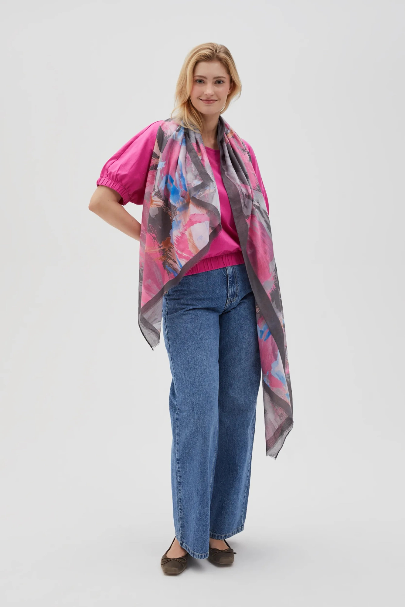 Letni szal damski szary