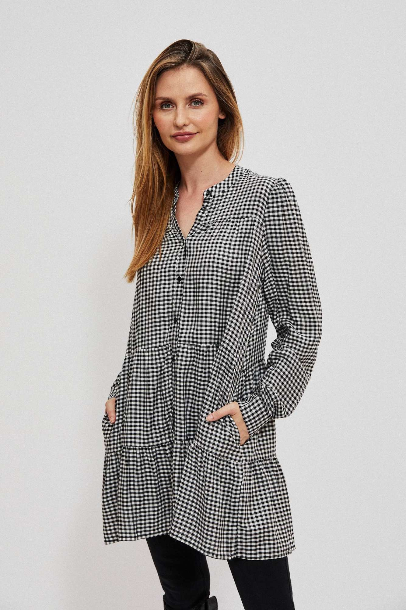 Koszula z falbaną biało czarna