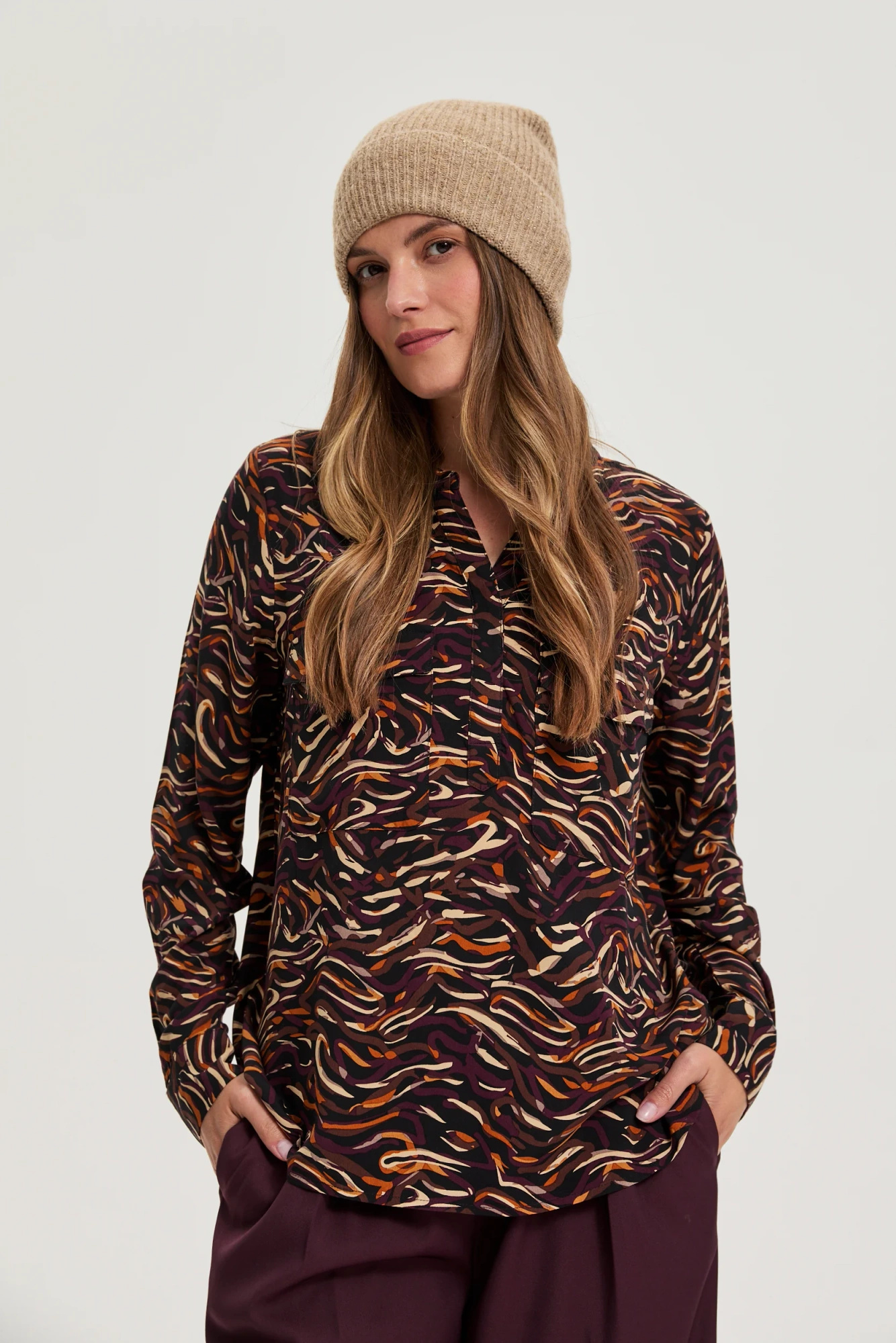 Zimowa czapka beżowa