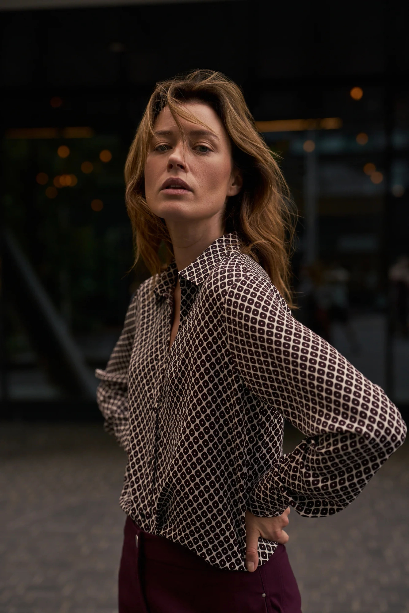 Wzorzysta koszula burgundowa