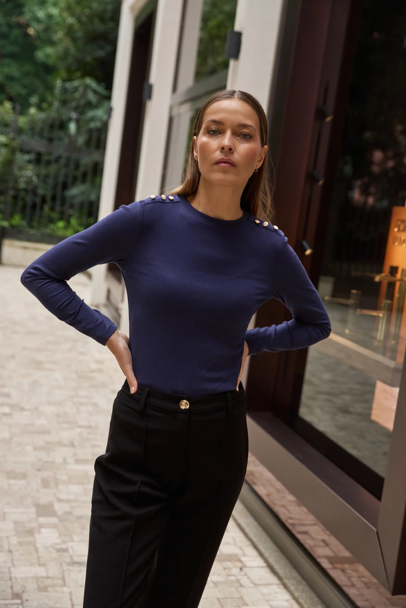 Bawełniana bluzka z długimi rękawami granatowa