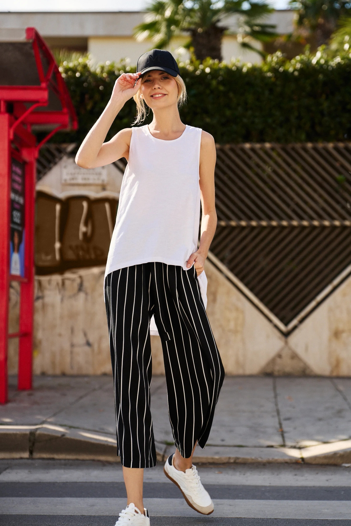 Asymetryczny top biały