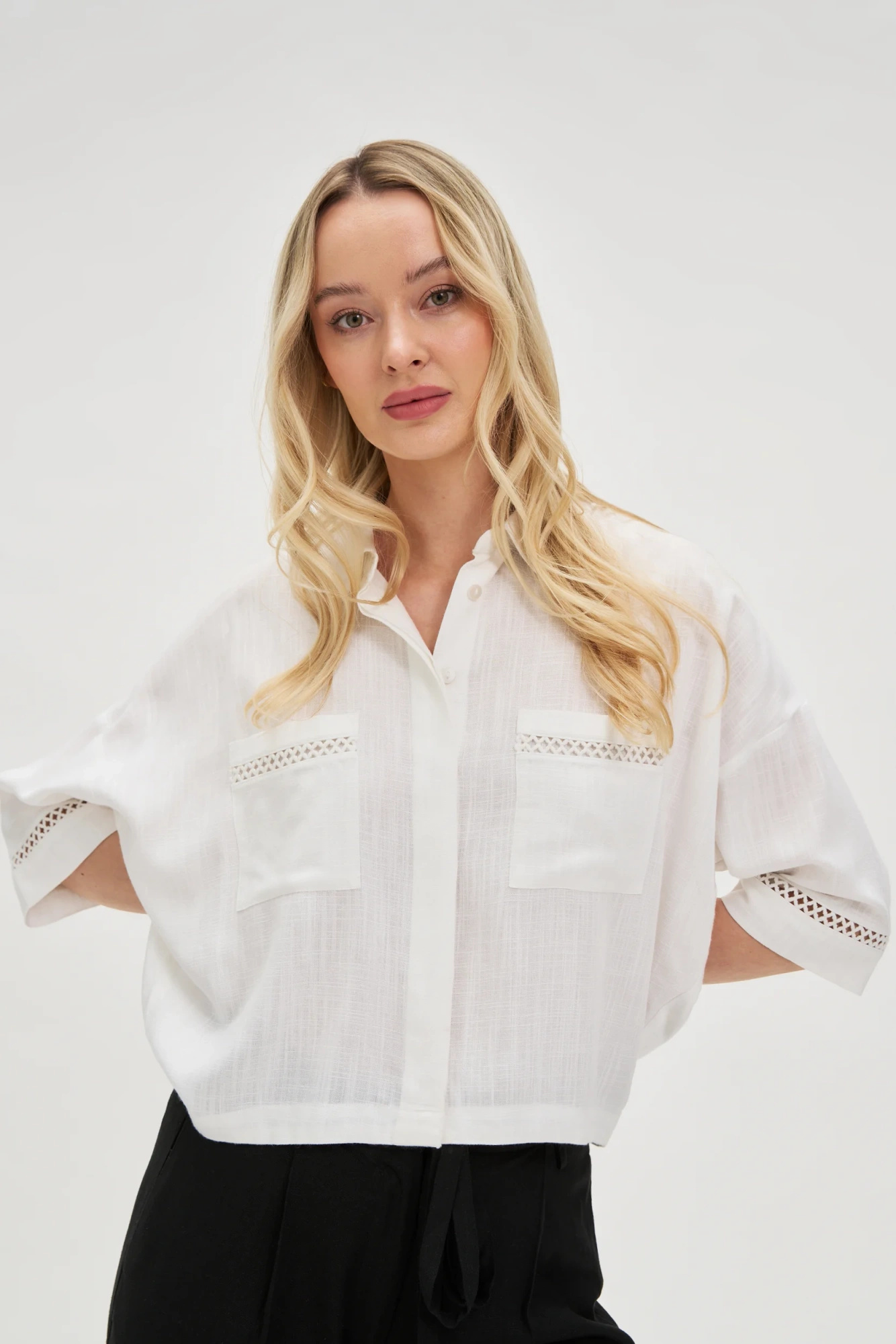 Krótka koszula biała