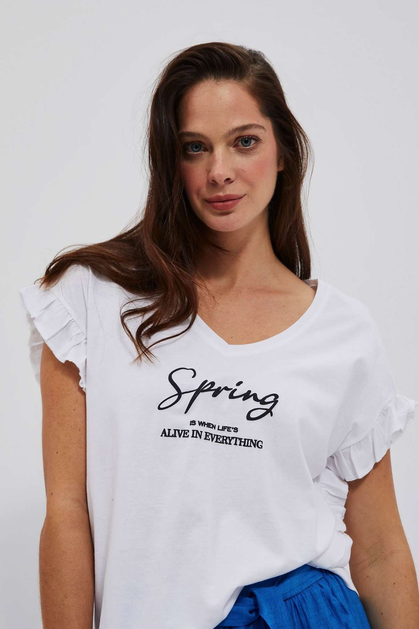 Bluzka z napisem i fablaną na rękawie