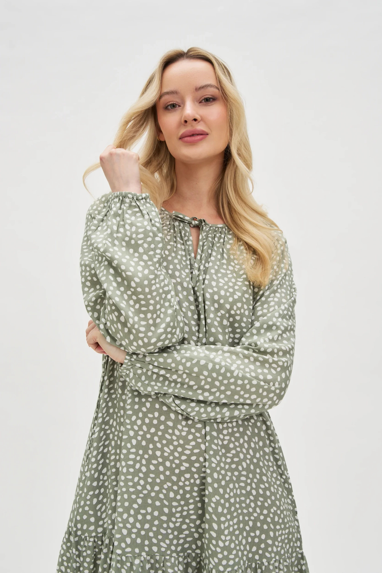 Wiskozowa sukienka oliwkowa