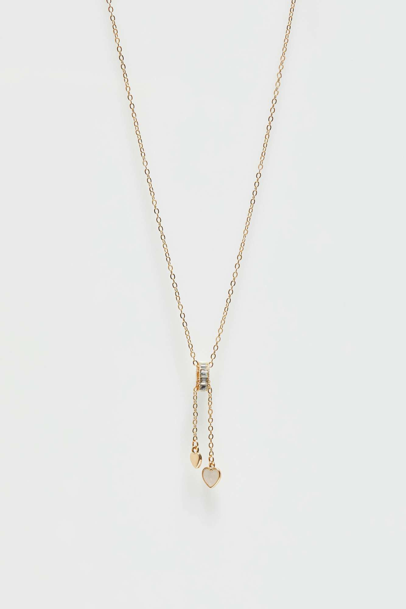 Naszyjnik z zawieszką z cyrkoniami i serduszkiem