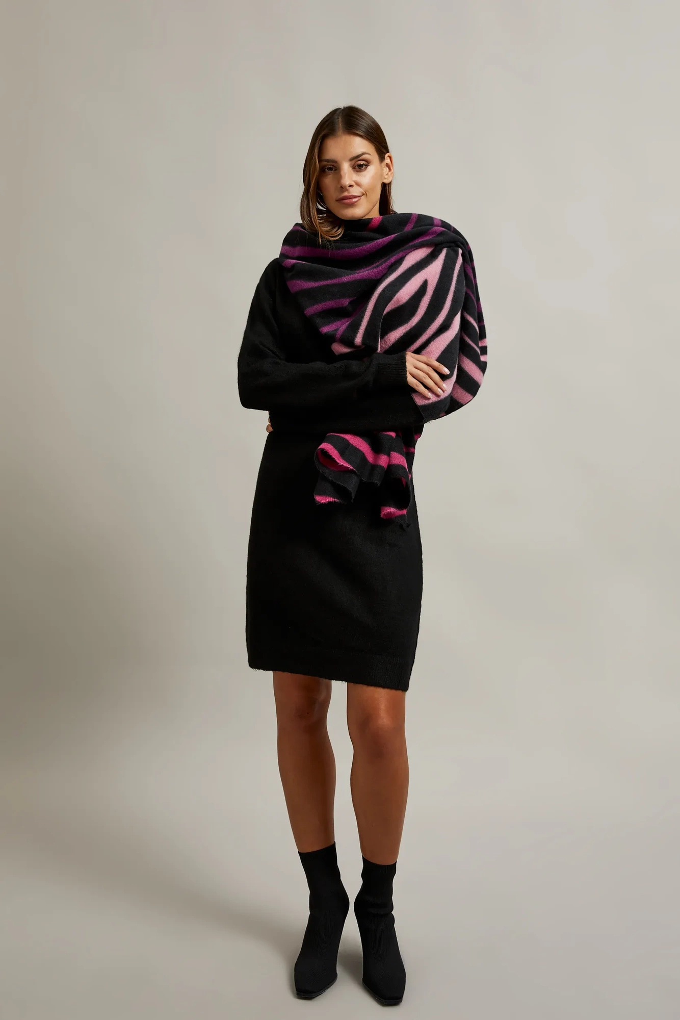 Szalik w zwierzęcy wzór różowy