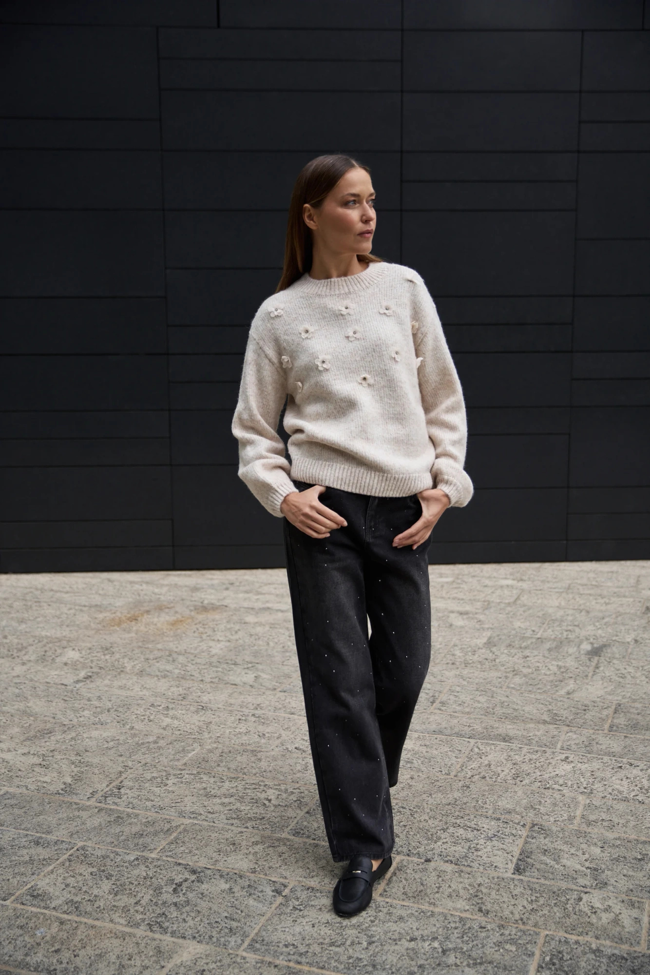 Sweter z aplikacją beżowy