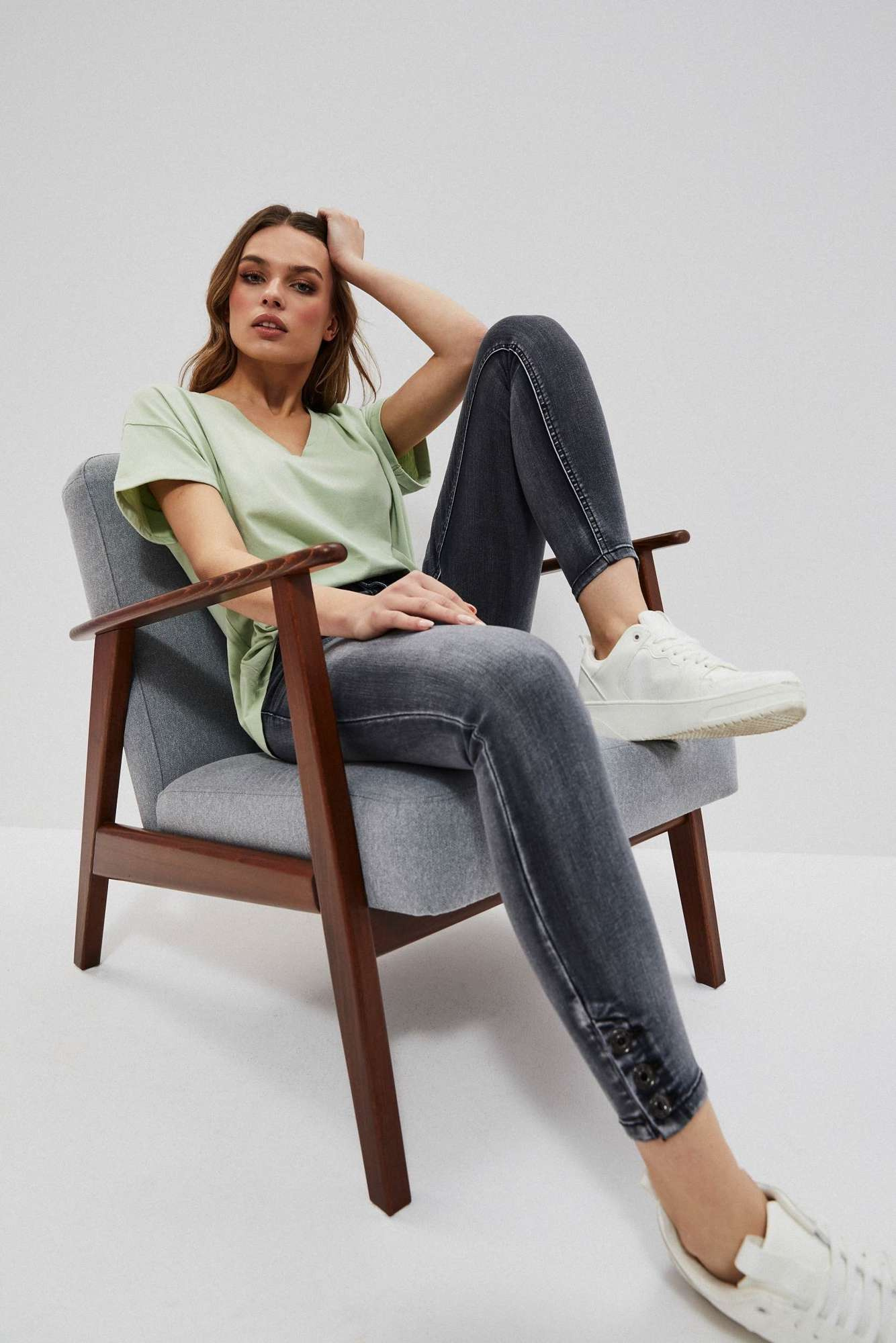 Jeansy skinny medium waist z przetarciami grafitowe