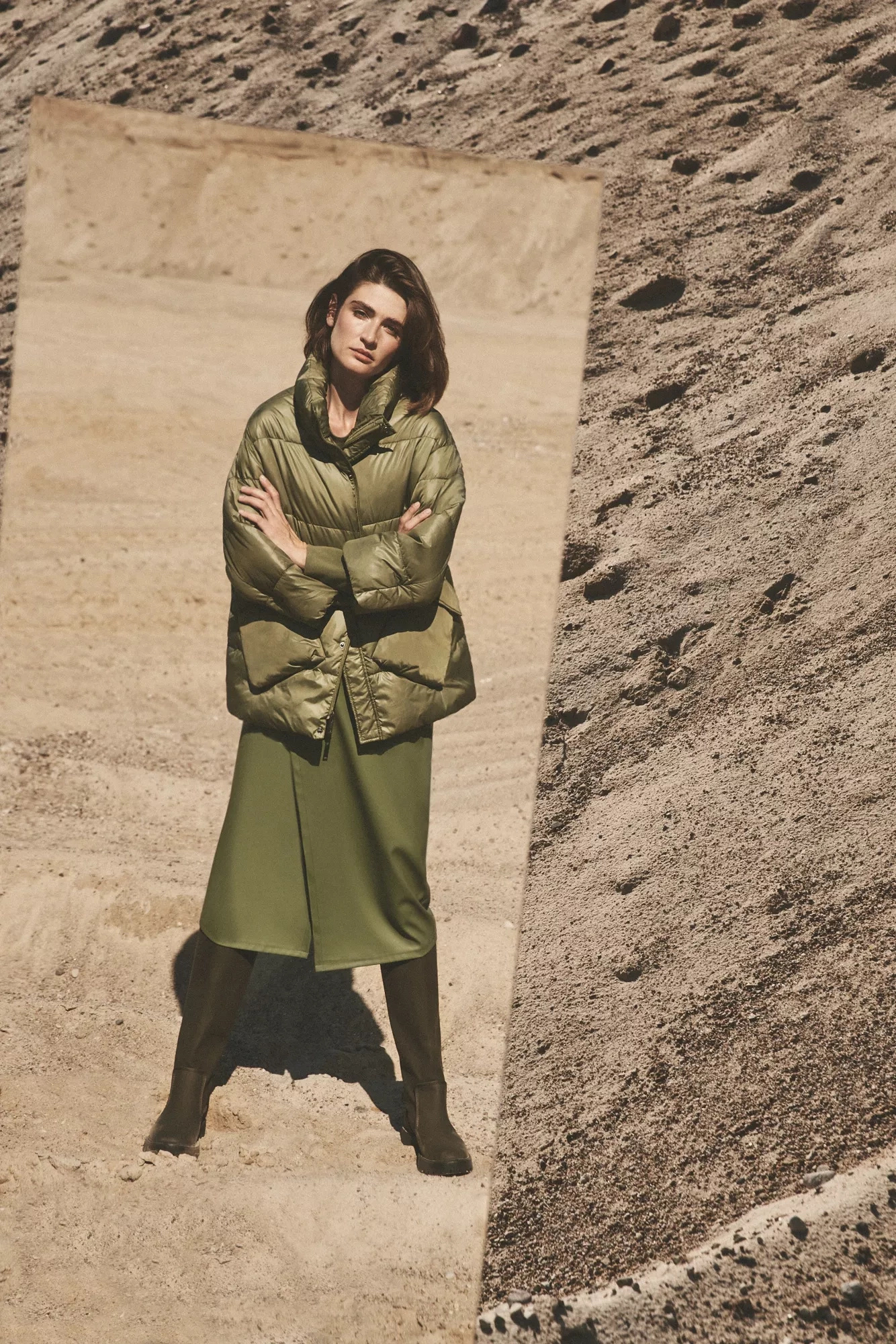 Krótka kurtka z kołnierzem