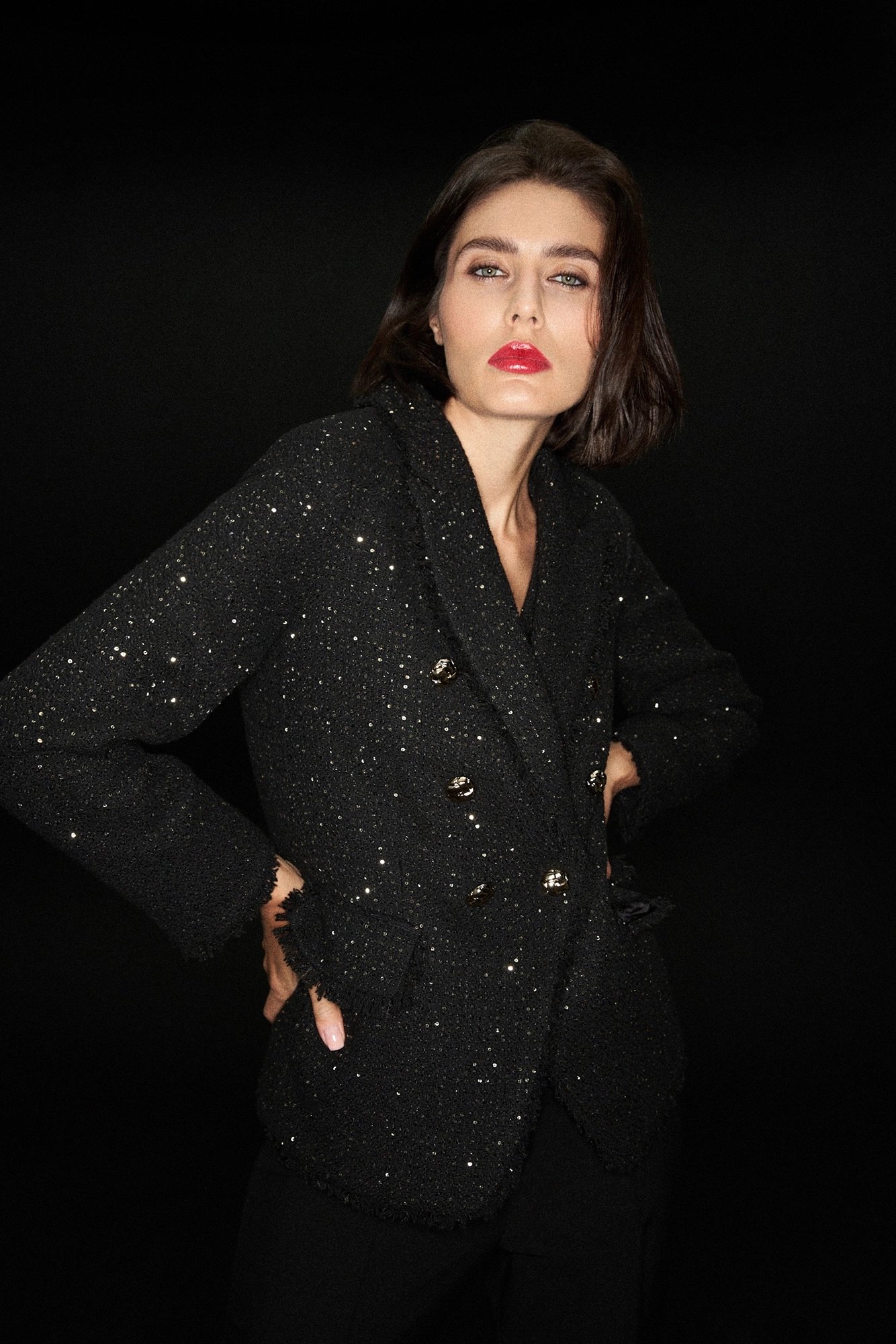 Marynarka z ozdobnymi guzikami czarna