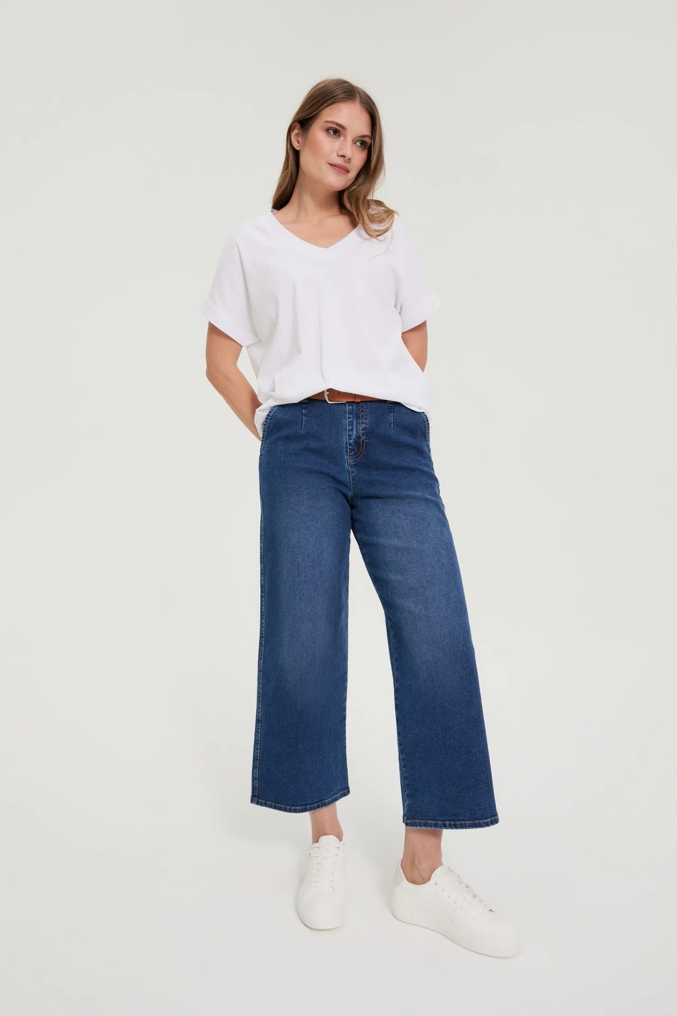 Jeansy z szerokimi nogawkami niebieskie