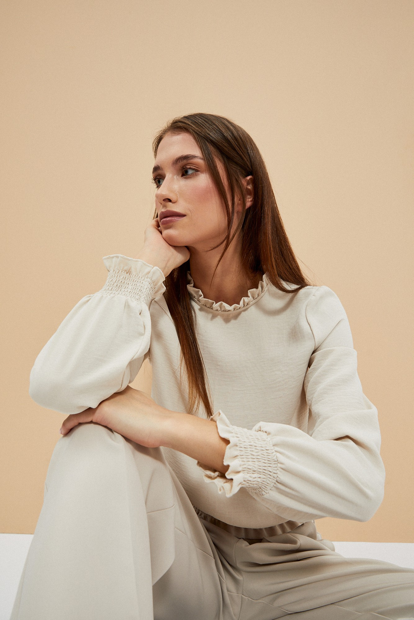 Gładka koszula piaskowa