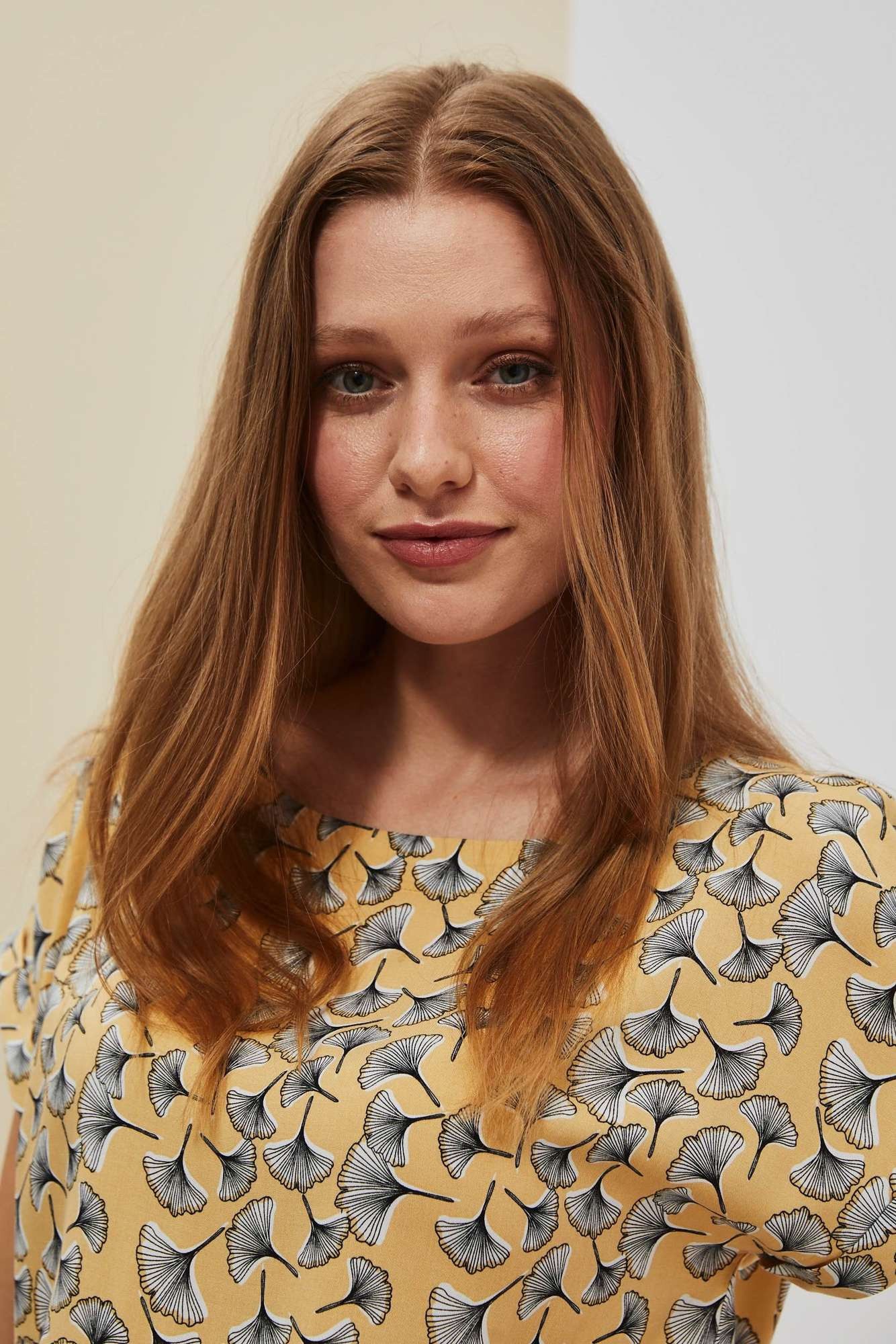 Koszula z printem herbaciana