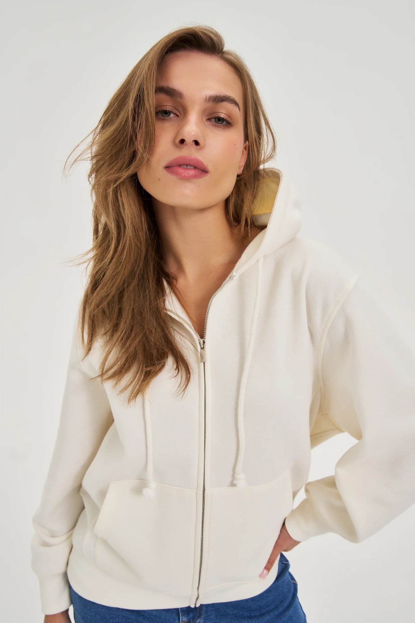 Bluza z kapturem ecru