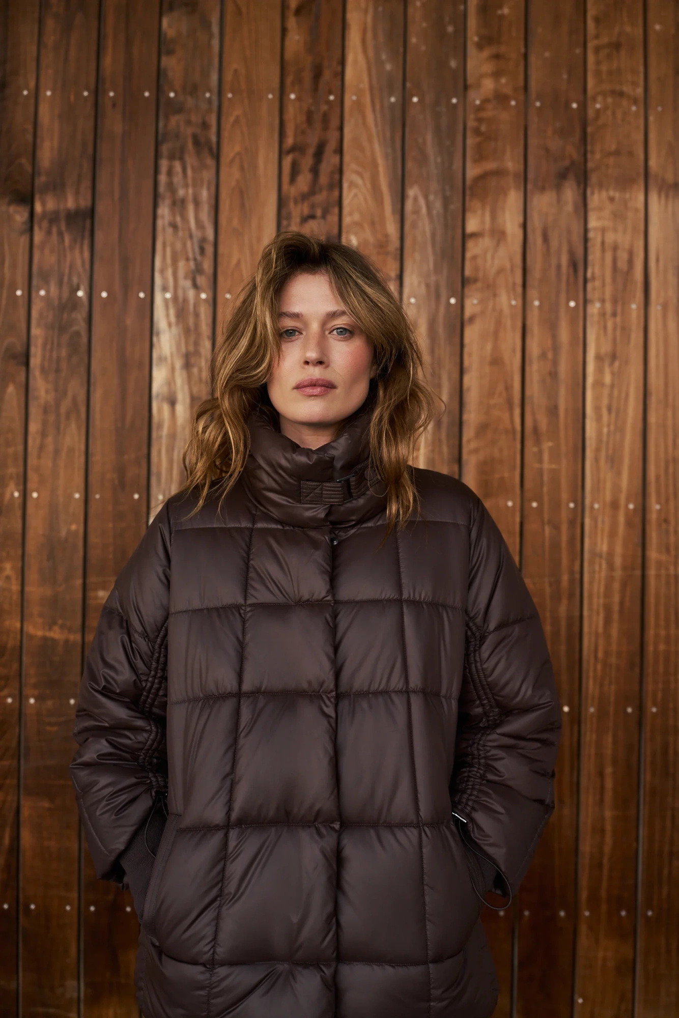 Pikowana kurtka brązowa