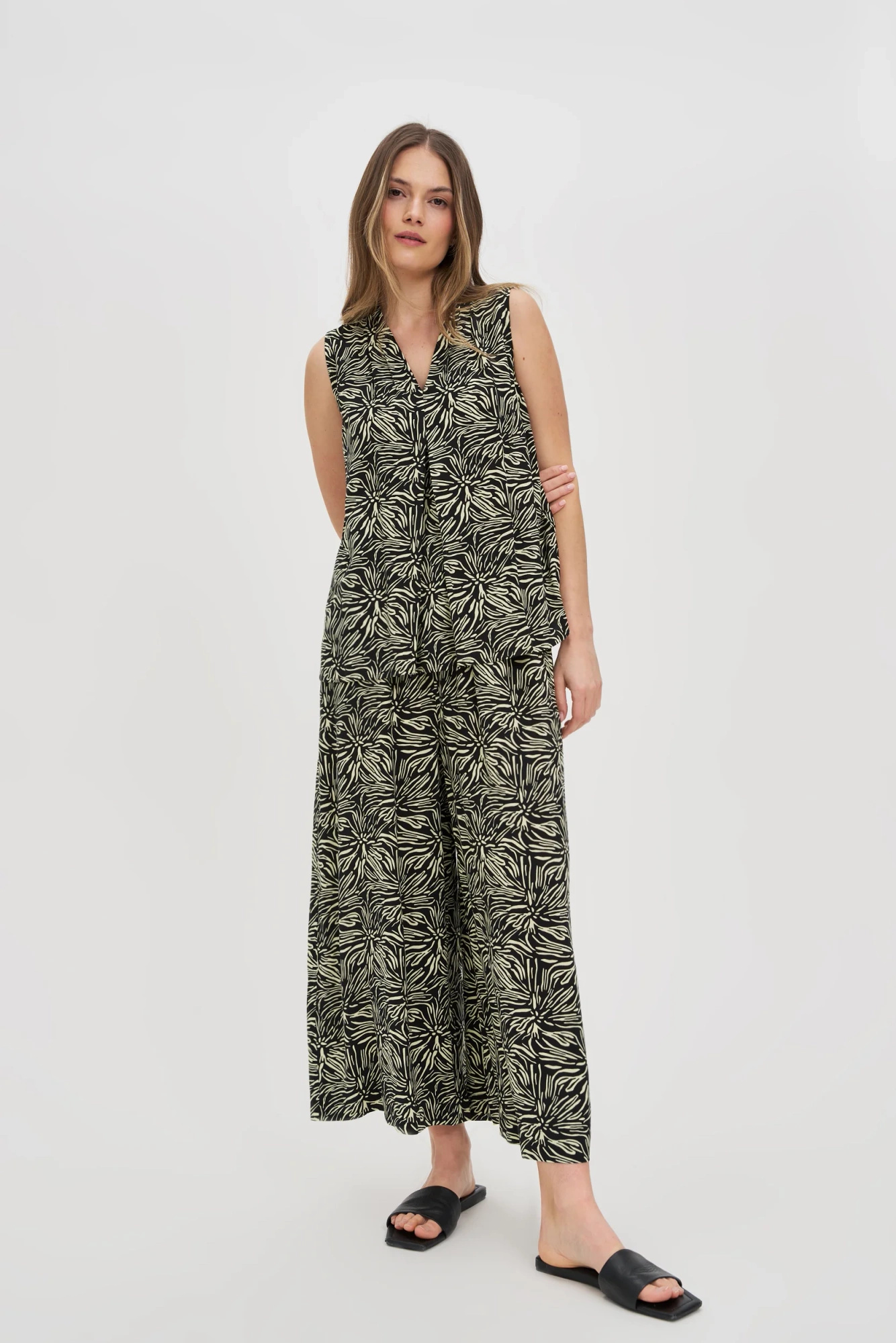 Kuloty z wiskozy czarne