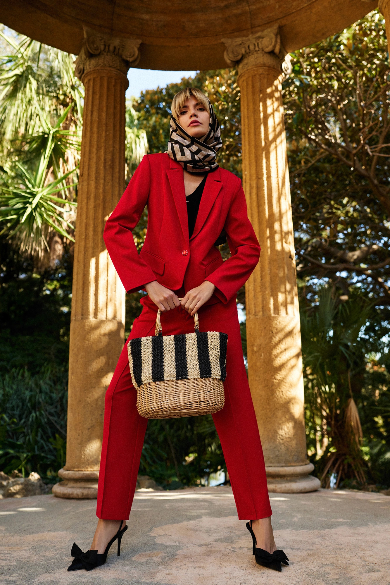 Spodnie z nogawkami w kant czerwone