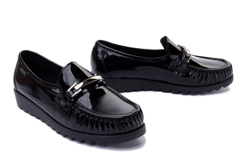 SOLO 014W czarny lakier SB, półbuty damskie