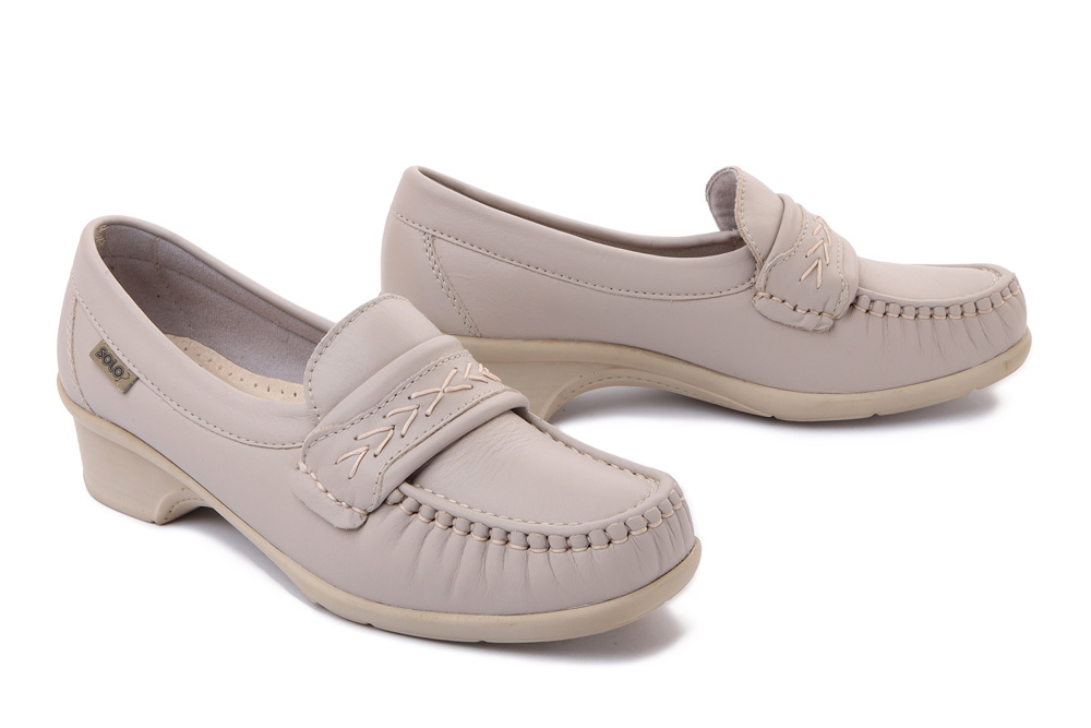 SOLO 065 W beżowy, półbuty mokasyny damskie wsuwane