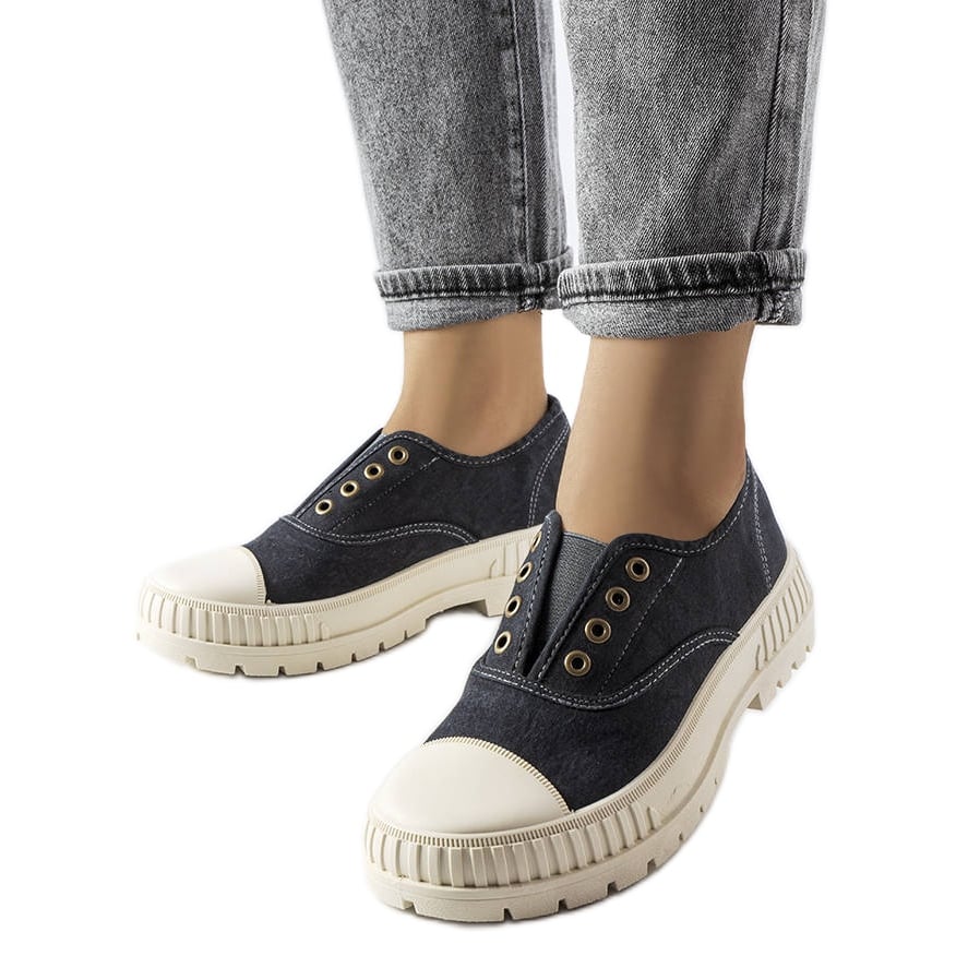 Czarne trampki na gumkę Walton