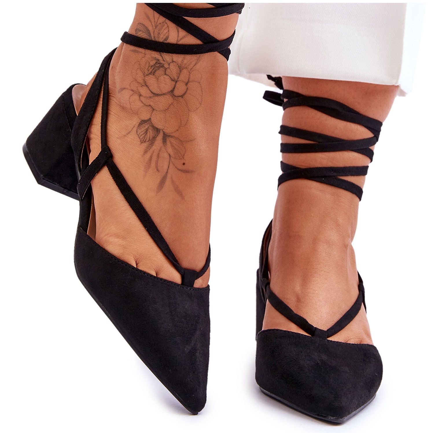 PG1 Wiązane Czółenka Na Niskim Słupku W Szpic Czarne Carlotte