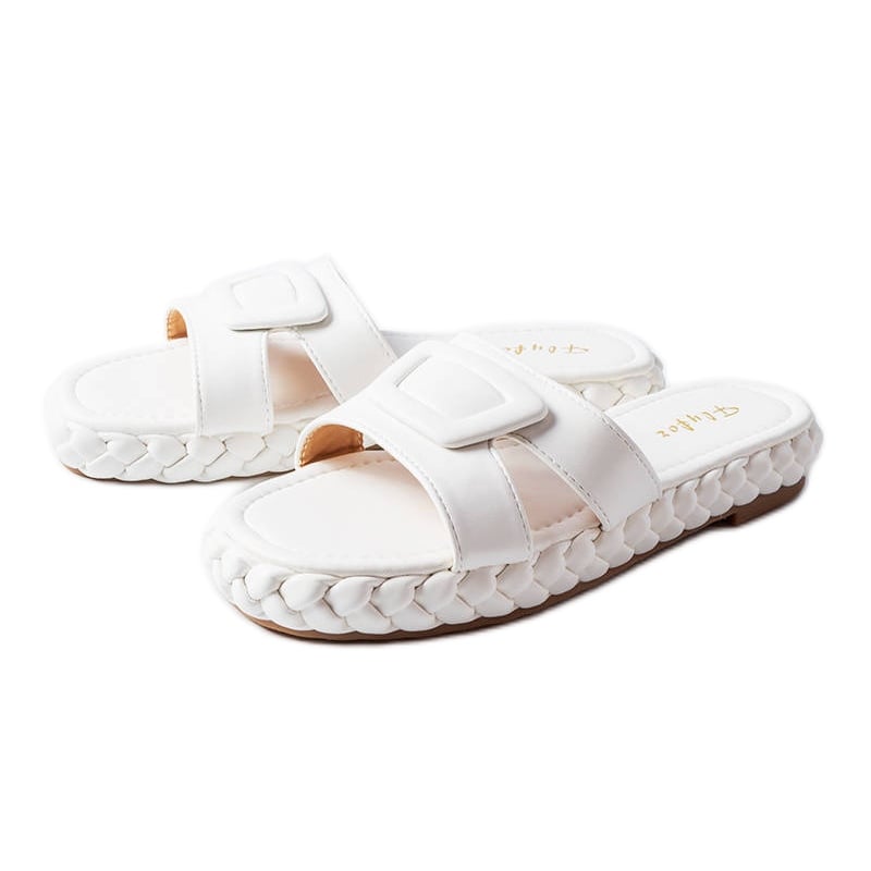 Białe klapki na platformie Francesco