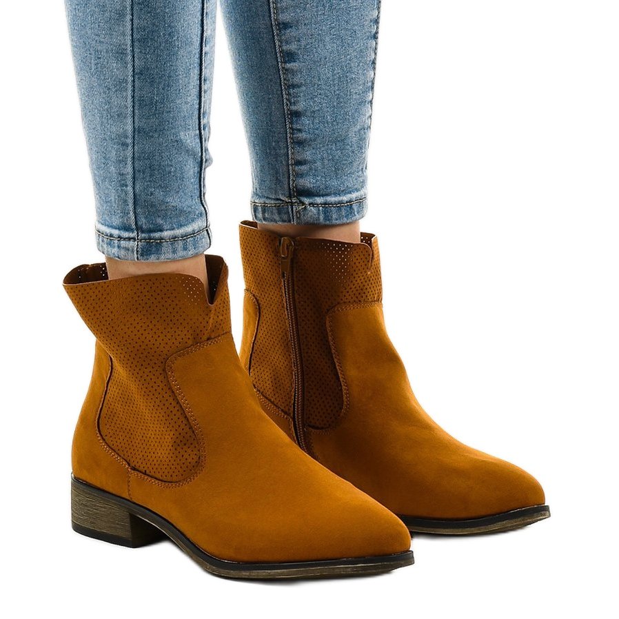 Brązowe botki kowbojki 22M